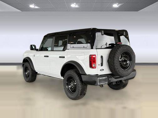 Oxford White 2026 Ford Bronco Big Bend