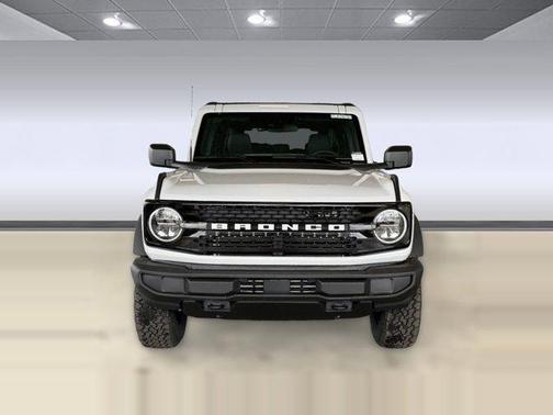 Oxford White 2026 Ford Bronco Big Bend