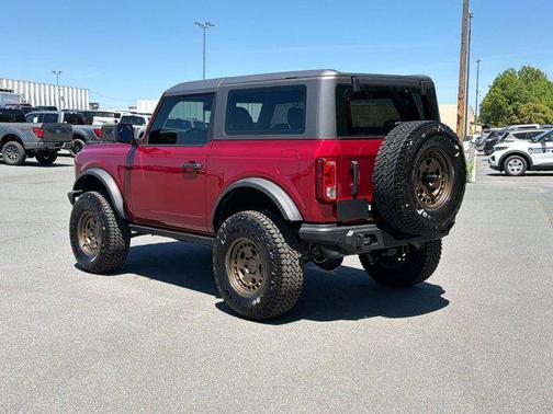 RUBY RED MET TNTD CLEARCOAT 2025 Ford Bronco Base 2 Door 4x4
