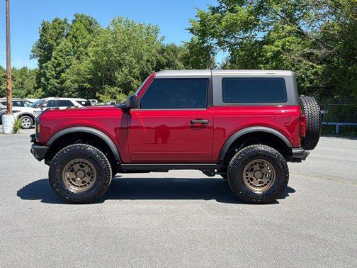 RUBY RED MET TNTD CLEARCOAT 2025 Ford Bronco Base 2 Door 4x4
