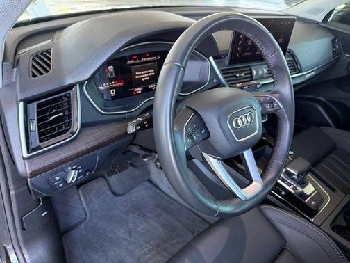 Manhattan Gray Metallic 2023 Audi Q5 40 Premium Plus