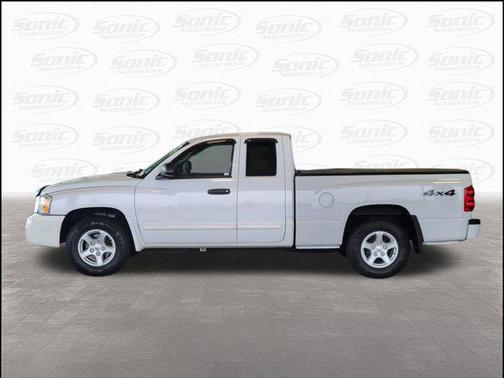 2005 Dodge Dakota SLT Club Cab