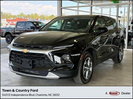 Black 2025 Chevrolet Blazer 2LT