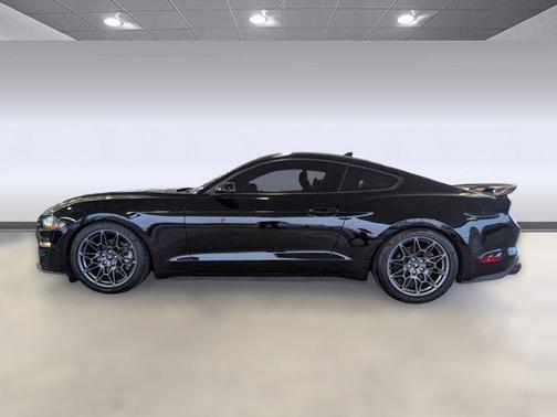 2022 Ford Mustang EcoBoost