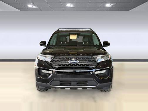 AGATE BLACK METALLIC 2022 Ford Explorer XLT