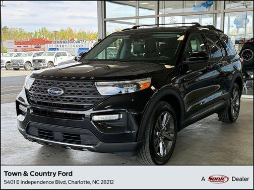 AGATE BLACK METALLIC 2022 Ford Explorer XLT