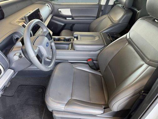 2025 Ford Expedition Max Active 4x4