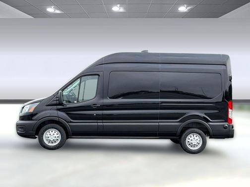 AGATE BLACK METALLIC 2026 Ford Transit-250 Base