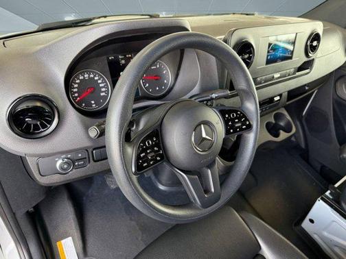 2024 Mercedes-Benz Sprinter 2500 Standard Roof