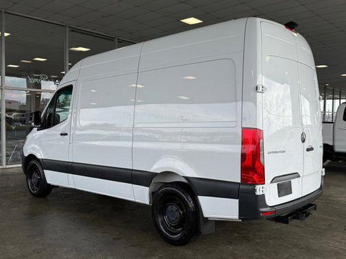 2024 Mercedes-Benz Sprinter 2500 Standard Roof