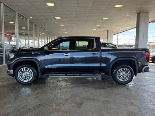 2022 GMC Sierra 1500 SLT