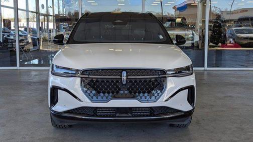 2024 Lincoln Nautilus Reserve