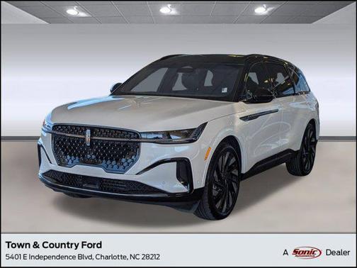 2024 Lincoln Nautilus Reserve