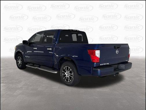 2021 Nissan Titan SV