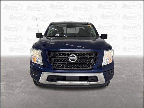 2021 Nissan Titan SV