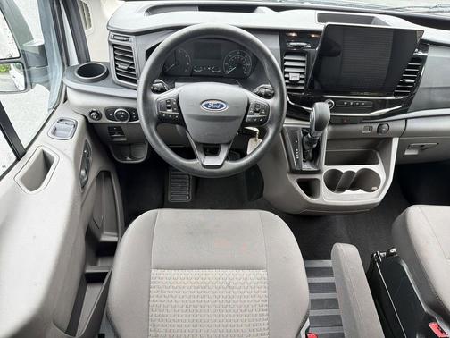 OXFORD WHITE 2024 Ford Transit-350 XLT