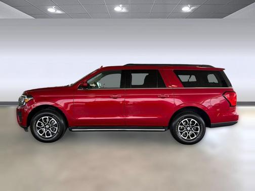 Rapid Red Metallic Tinted Clearcoat 2022 Ford Expedition Max XLT