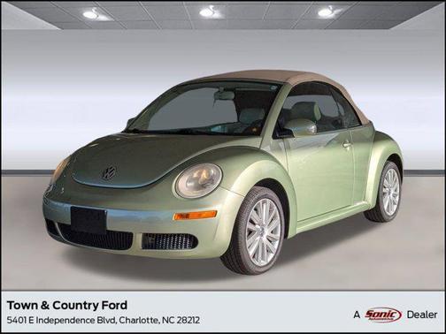 2008 Volkswagen New Beetle SE