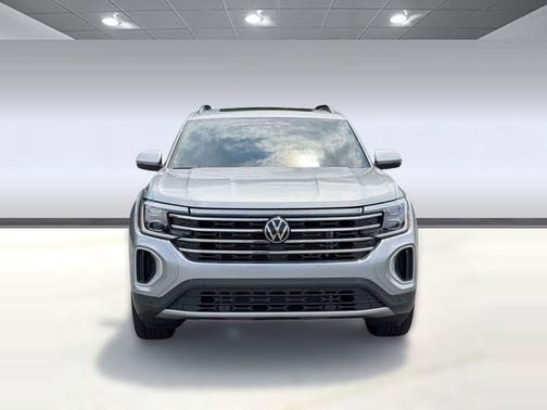 silver mist metallic 2026 Volkswagen Atlas 2.0T SE w/Technology