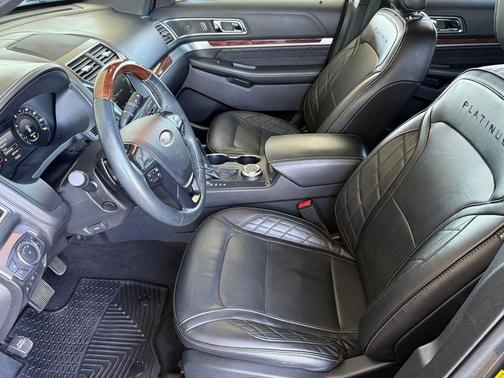 MAGNETIC METALLIC 2018 Ford Explorer Platinum