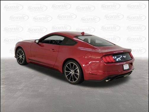 2021 Ford Mustang EcoBoost
