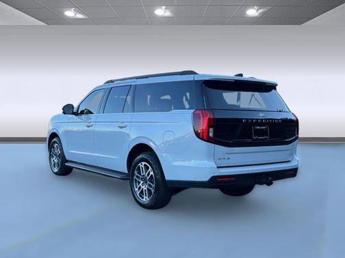 SPACE SILVER METALLIC 2025 Ford Expedition Max Active 4x4