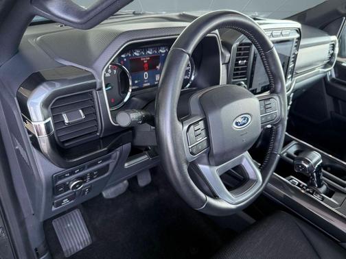 CARBONIZED GRAY METALLIC 2022 Ford F-150 XLT