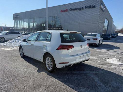2018 Volkswagen Golf TSI S