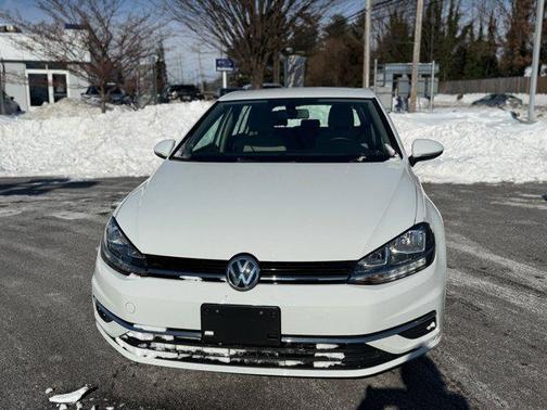 2018 Volkswagen Golf TSI S