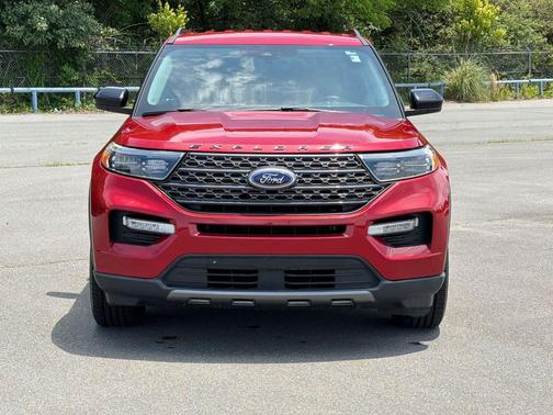 RAPID RED MET TINTED CC 2022 Ford Explorer XLT