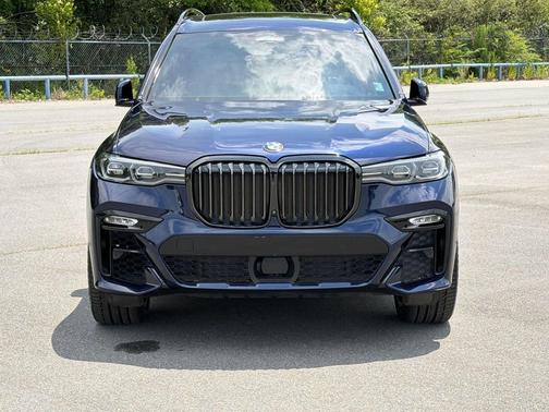 Tanzanite Blue II Metallic 2022 BMW X7 xDrive40i