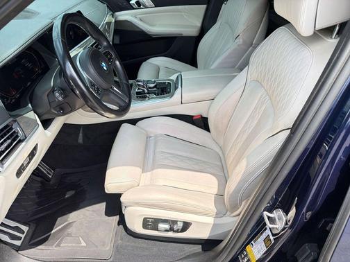 Tanzanite Blue II Metallic 2022 BMW X7 xDrive40i