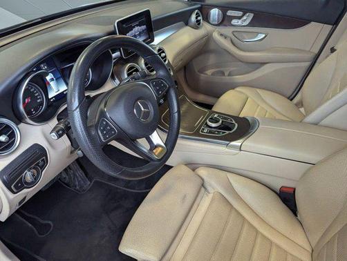 2019 Mercedes-Benz GLC 300 4MATIC