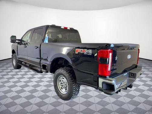 Agate Black Metallic 2027 Ford F-250 XL