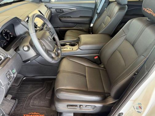 Platinum White Pearl 2025 Honda Ridgeline TrailSport