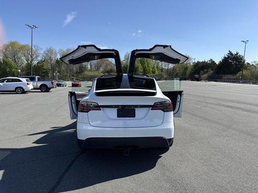 2023 Tesla Model X Standard Range