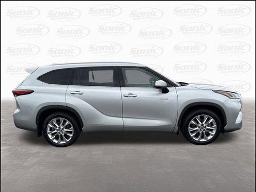 2021 Toyota Highlander Hybrid Limited