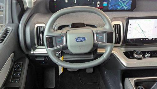 2025 Ford Expedition Max Active 4x2