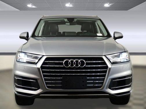 2019 Audi Q7 55 Premium Plus