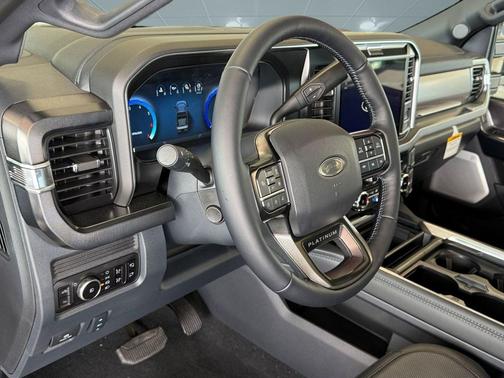 AGATE BLACK 2026 Ford F-250 Platinum