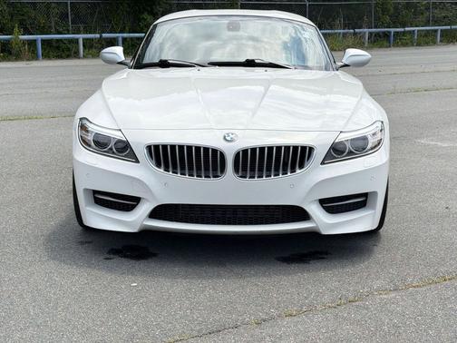 Alpine White 2016 BMW Z4 sDrive35is