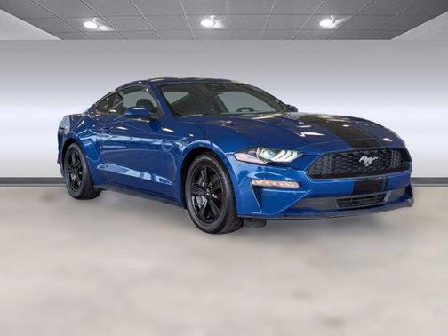 2022 Ford Mustang EcoBoost