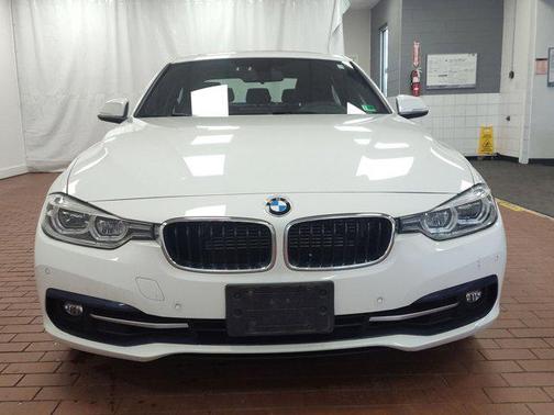 2017 BMW 330e iPerformance