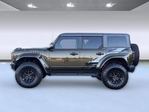 SHELTER GREEN 2024 Ford Bronco Raptor