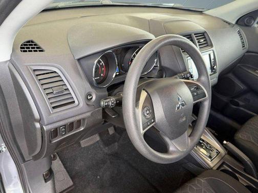 2025 Mitsubishi Outlander Sport 2.0 ES