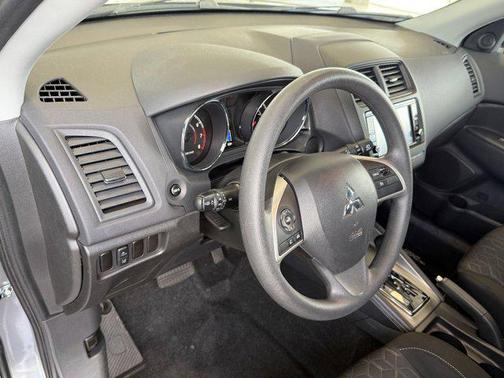 2025 Mitsubishi Outlander Sport 2.0 ES