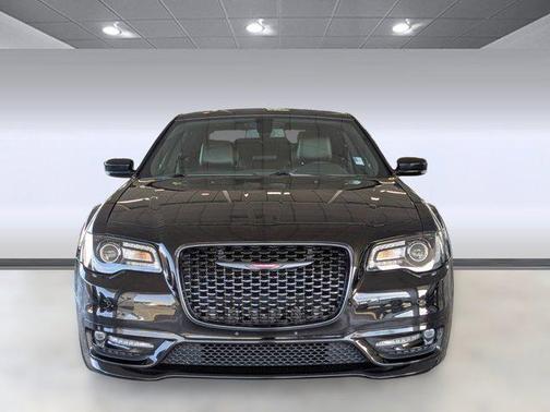 2022 Chrysler 300 S