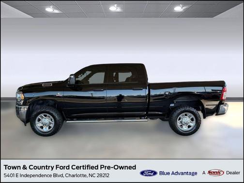 Diamond Black Crystal Pearlcoat 2024 RAM 2500 Tradesman Crew Cab 4x4 6'4' Box