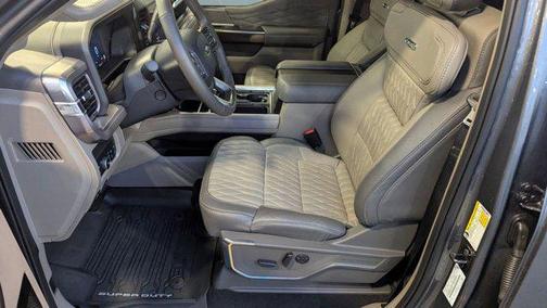 2025 Ford F-350 Platinum