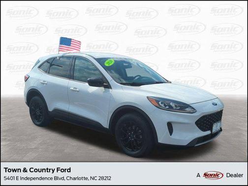 2020 Ford Escape SE